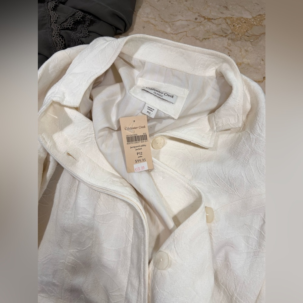 Women’s jacket - Picture 2 of 2